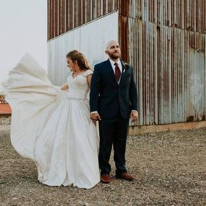 Meet your Posher, Holly